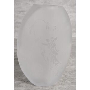 5" Frosted Glass Vase Japanese Girl Etching‎